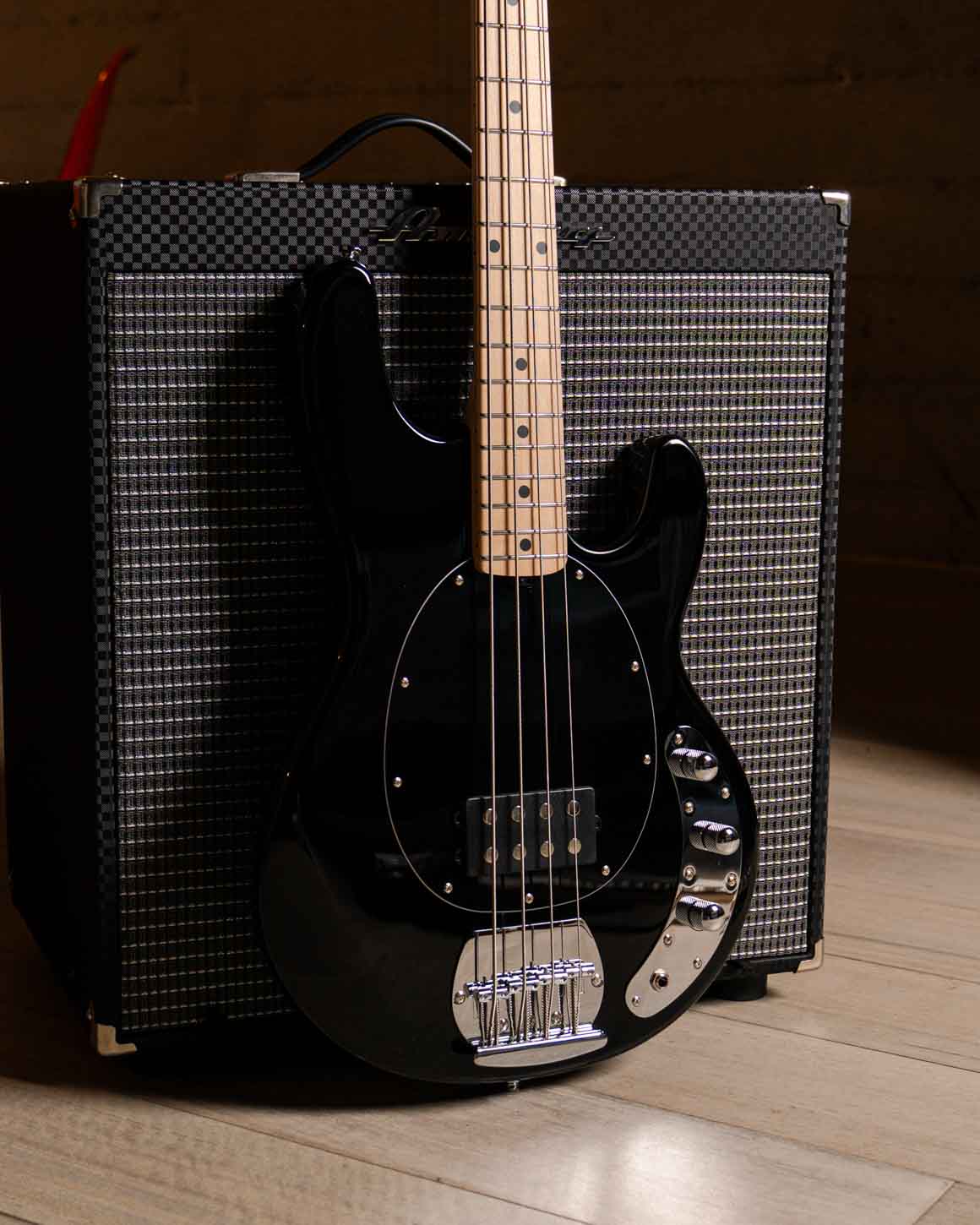 SUB Series StingRay – Sterling by Music Man